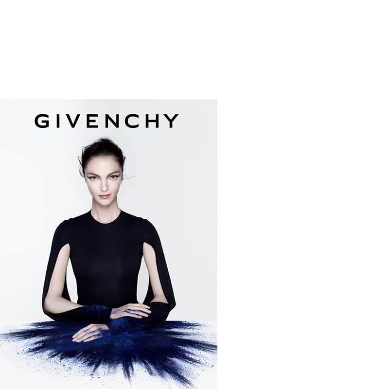 GIVENCHY — Camille Moguilewsky