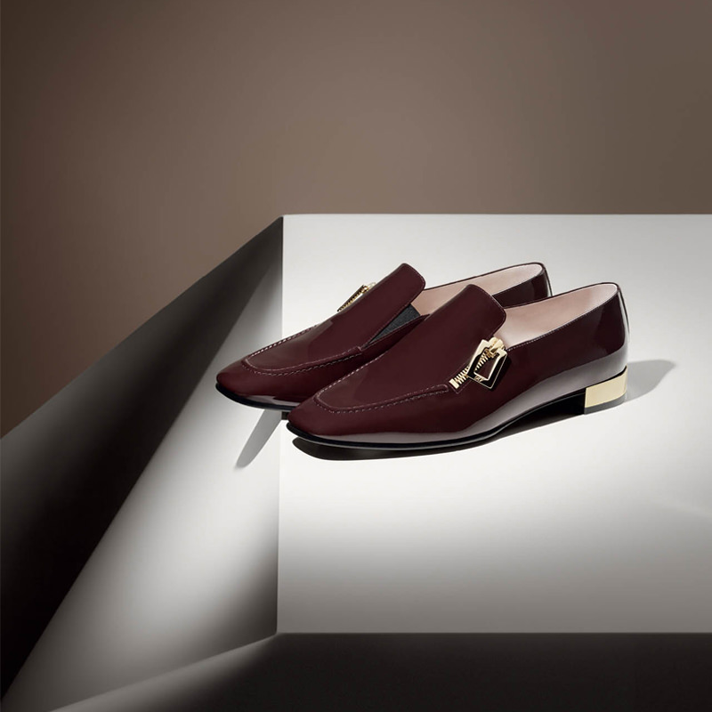 ROGER VIVIER – FW18 — Camille Moguilewsky