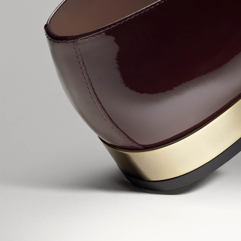 ROGER VIVIER – FW18 — Camille Moguilewsky
