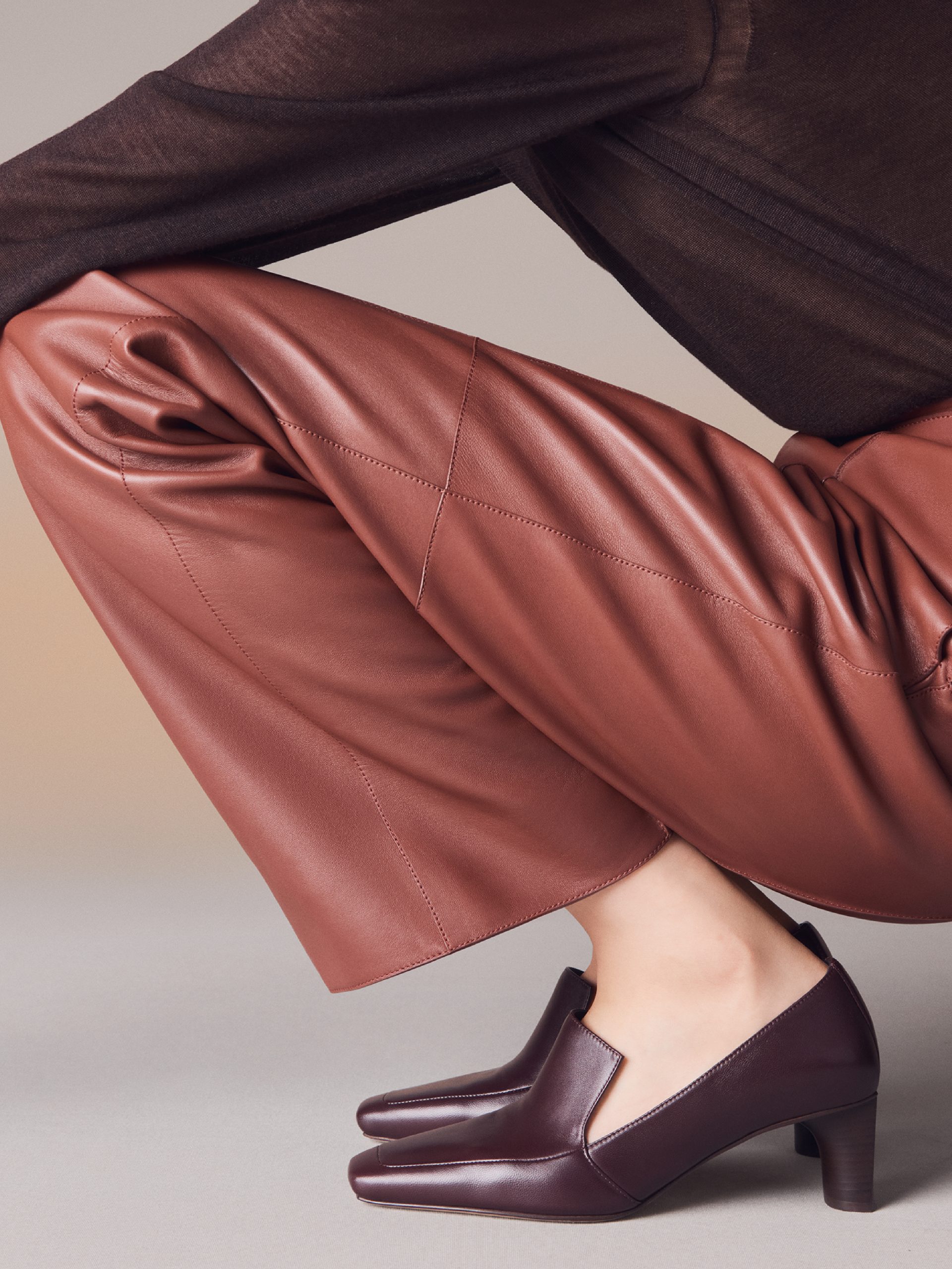 HERMES Souliers — Camille Moguilewsky